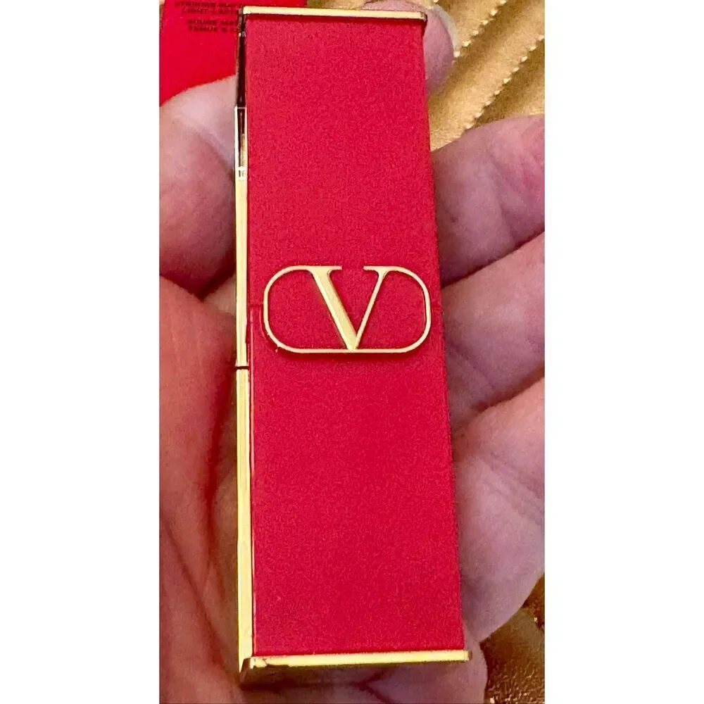 ROSSO VALENTINO -NWTIB Striking Matte Lip Color - 